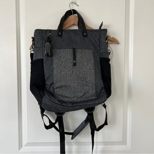 Sherpani Sojourn Tote Bag NWOT